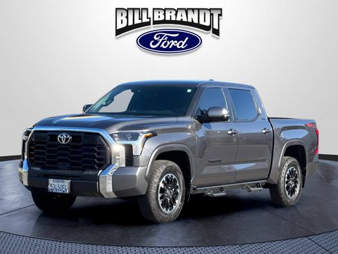 Used 2025 Toyota Tundra SR5 w/ TRD Off-Road Package AWD/4WD image 7