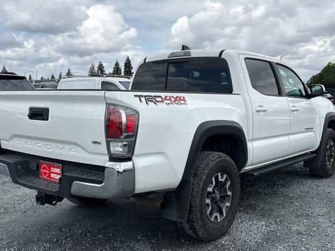 Used 2022 Toyota Tacoma TRD Off-Road AWD/4WD image 3