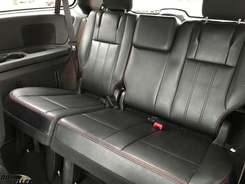 Certified 2019 Dodge Grand Caravan GT image 31