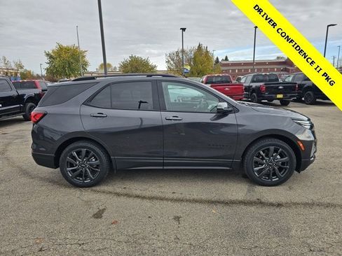 Used 2022 Chevrolet Equinox RS w/ RS Leather Package image 6
