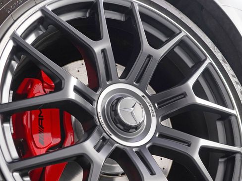 Used 2025 Mercedes-Benz GLC 63 AMG S image 70