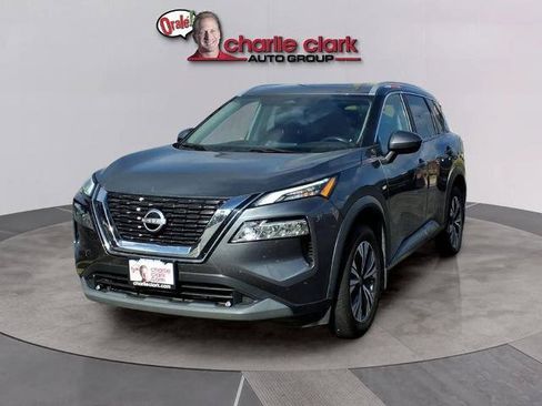 Certified 2023 Nissan Rogue SV w/ SV Premium B Package FWD image 1