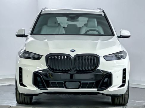 New 2026 BMW X5 xDrive50e w/ M Sport Package image 10