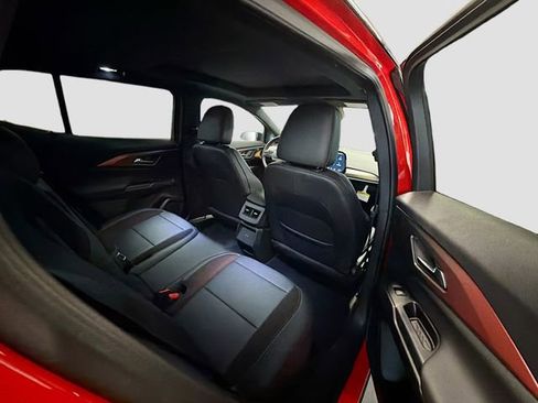 New 2026 Chevrolet Equinox EV RS AWD/4WD image 30