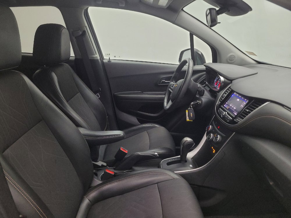 Used 2021 Chevrolet Trax LT AWD/4WD image 21