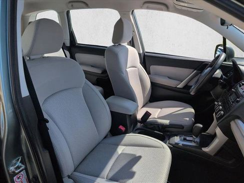Used 2014 Subaru Forester 2.5i image 18