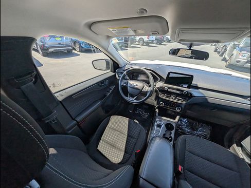 Used 2025 Ford Escape Active AWD/4WD image 15