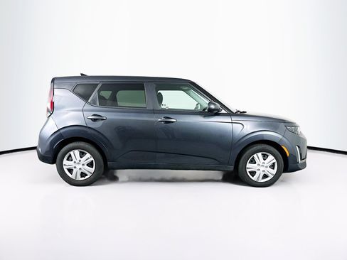 Used 2023 Kia Soul LX FWD image 10