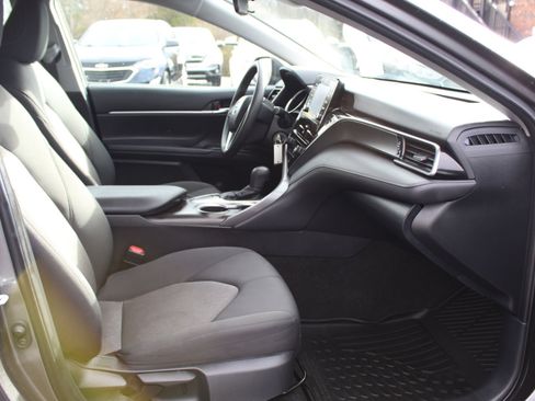 Used 2023 Toyota Camry LE image 11