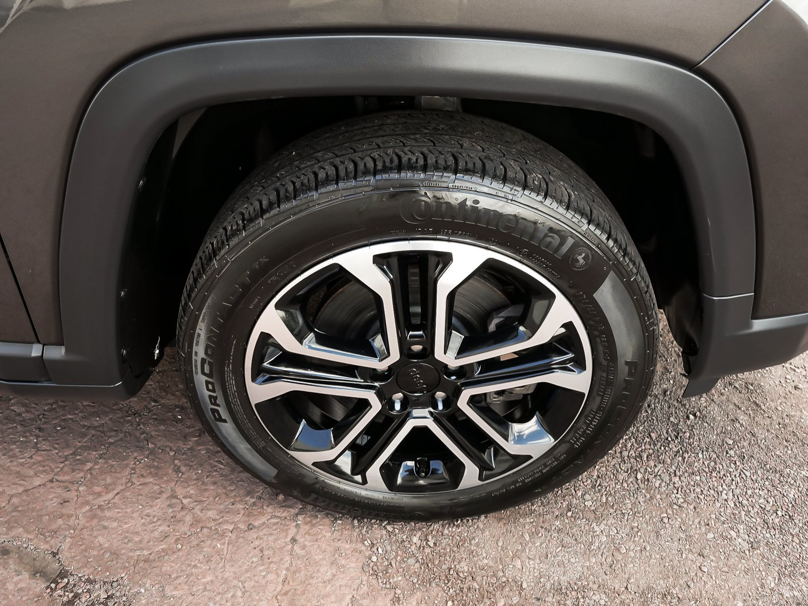 Used 2023 Jeep Compass Limited AWD/4WD image 9