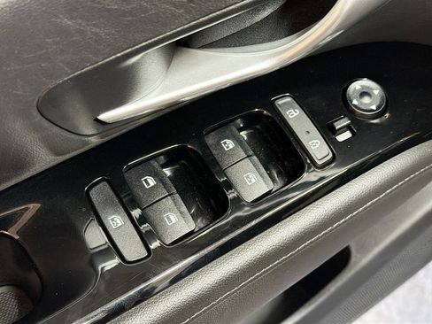 Used 2022 Hyundai Tucson Limited image 15