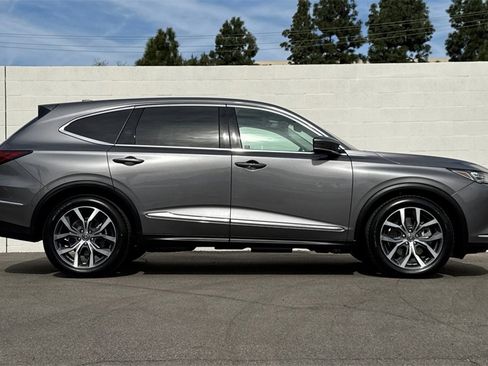 Certified 2023 Acura MDX SH-AWD w/ Technology Package image 6