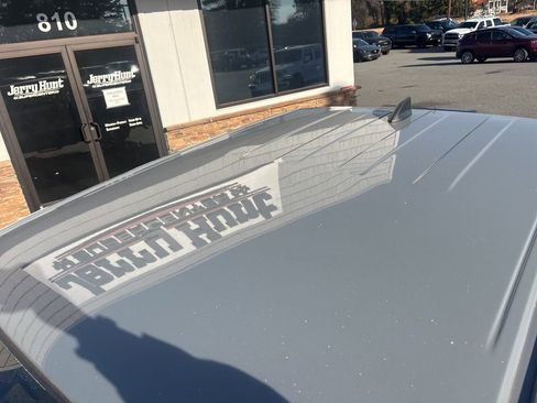 Used 2023 Nissan Frontier PRO-4X w/ Technology Package image 12