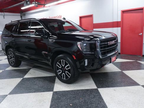 Used 2022 GMC Yukon AT4 image 3