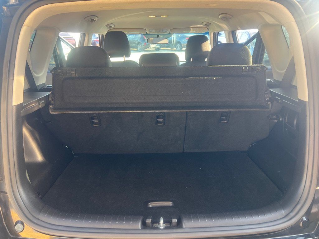 Used 2018 Kia Soul + FWD image 16