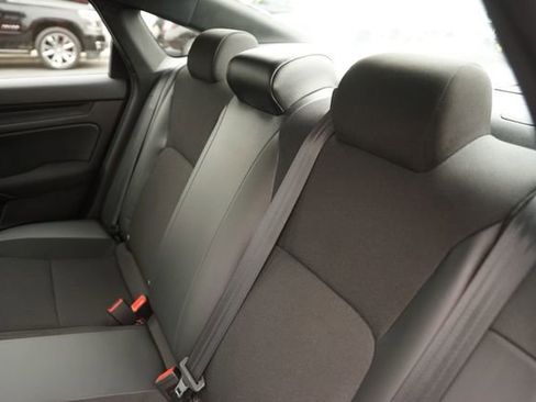 Used 2023 Honda Civic Sport image 13
