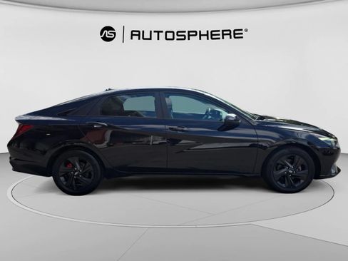 Used 2023 Hyundai Elantra SEL FWD image 10