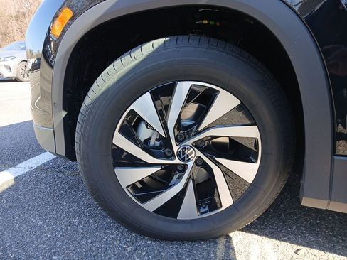 New 2026 Volkswagen Tiguan S FWD image 25