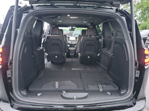 New 2027 Chrysler Pacifica Select AWD/4WD image 16