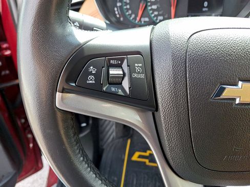 Used 2020 Chevrolet Trax Premier AWD/4WD image 17