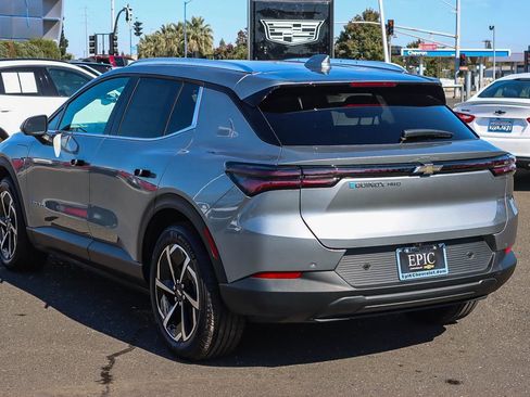 New 2026 Chevrolet Equinox EV LT image 2