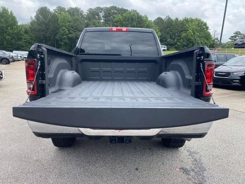 Used 2026 RAM 2500 Big Horn AWD/4WD image 7