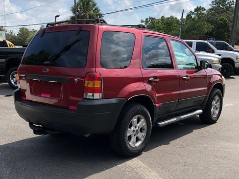 Used 2005 Ford Escape XLT image 3