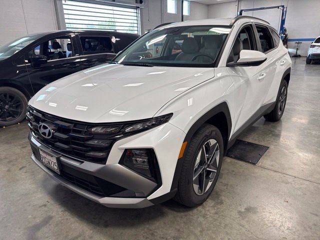 Used 2026 Hyundai Tucson SEL AWD/4WD image 2