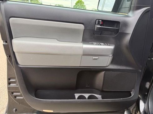 Used 2021 Toyota Sequoia SR5 w/ Premium Package AWD/4WD image 20