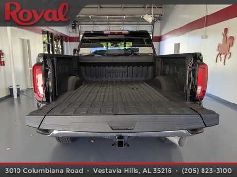 Used 2023 GMC Sierra 2500 SLT w/ SLT Premium Package image 11