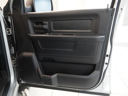 Used 2014 RAM 1500 Express image 29