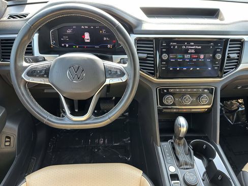Used 2022 Volkswagen Atlas Cross Sport SE AWD/4WD image 8