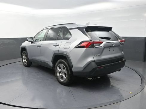 Used 2025 Toyota RAV4 XLE AWD/4WD image 6