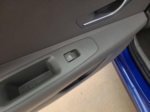 Used 2023 Hyundai Elantra SEL image 12