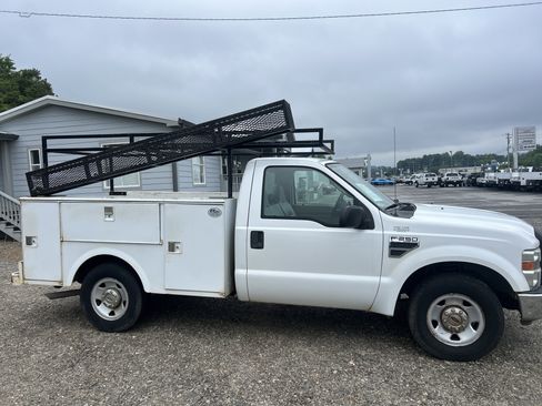 Used 2008 Ford F250 XL RWD image 9