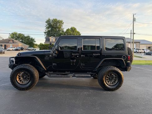 Used 2016 Jeep Wrangler Unlimited Sport w/ Trailer Tow Group AWD/4WD image 3