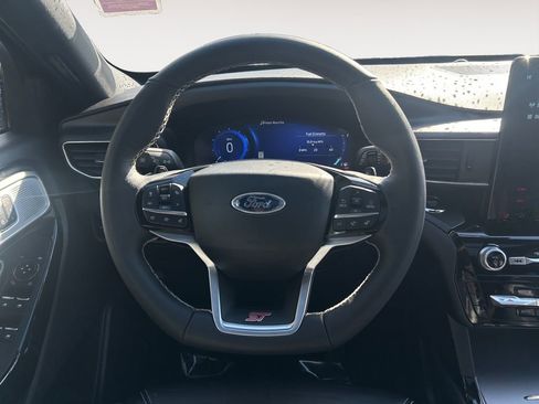 Used 2023 Ford Explorer ST w/ Equipment Group 401A AWD/4WD image 14