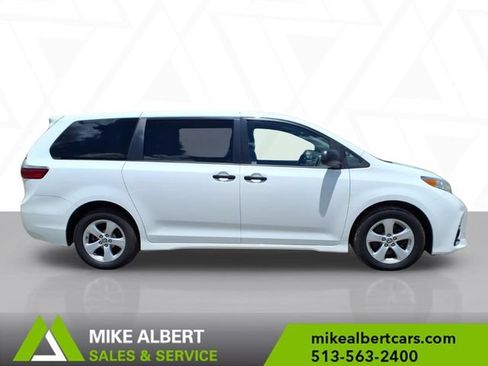 Used 2020 Toyota Sienna L FWD image 8