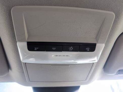 Used 2024 Nissan Sentra SV image 32