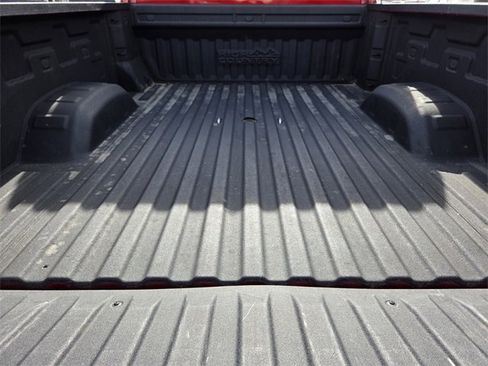 Certified 2022 Chevrolet Silverado 3500 High Country w/ Technology Package image 13