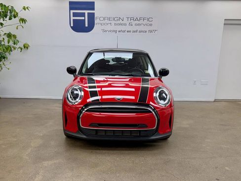 Used 2022 MINI Cooper 2-Door Hardtop w/ Premium Package image 2