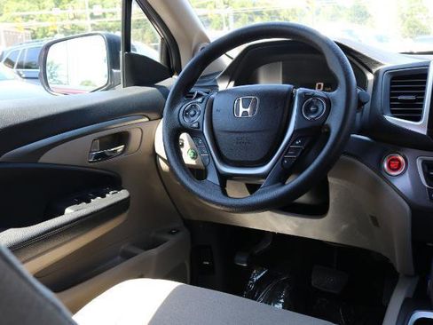 Used 2018 Honda Pilot EX image 22