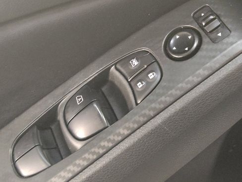 Used 2024 Nissan Altima 2.5 SV image 27