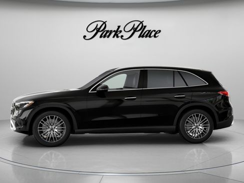 Used 2026 Mercedes-Benz GLC 300 image 6