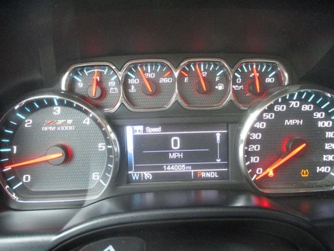 Used 2018 Chevrolet Silverado 1500 LT AWD/4WD image 22