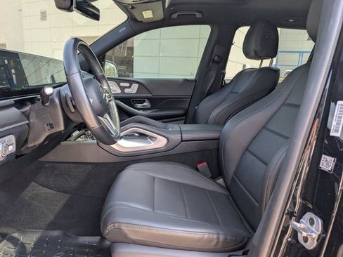 Used 2021 Mercedes-Benz GLS 450 4MATIC image 45