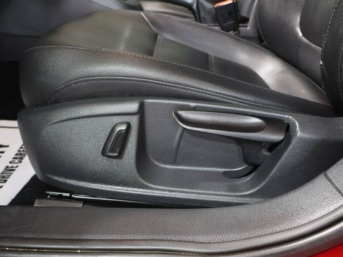 Used 2013 Volkswagen Jetta SE FWD image 17