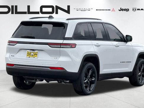 New 2026 Jeep Grand Cherokee Limited w/ Limited Altitude Package AWD/4WD image 3