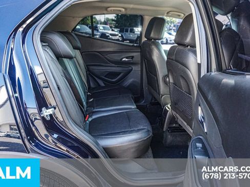 Used 2021 Buick Encore Preferred AWD/4WD image 21