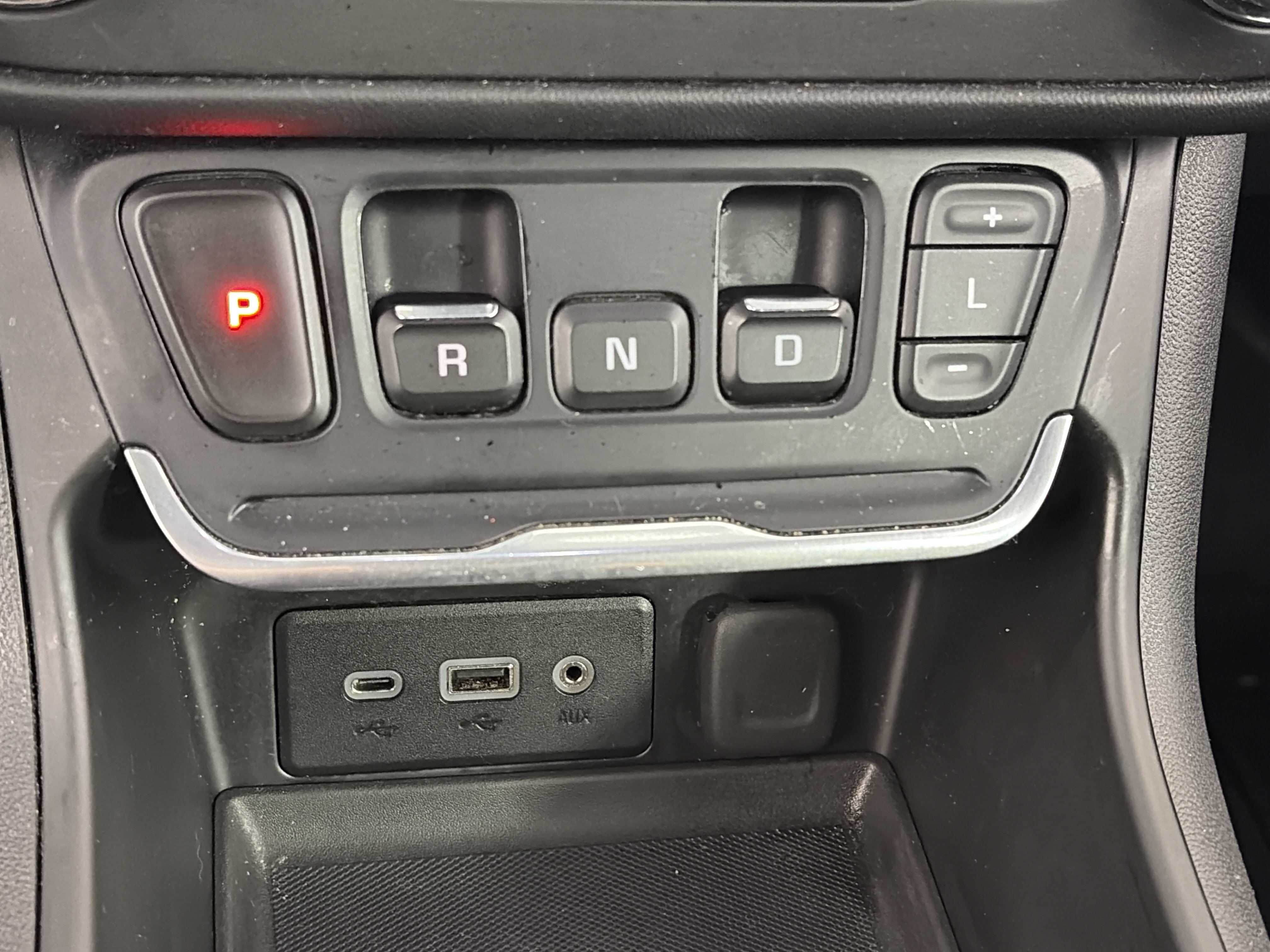 Used 2018 GMC Terrain SLE w/ Driver Convenience Package FWD image 25